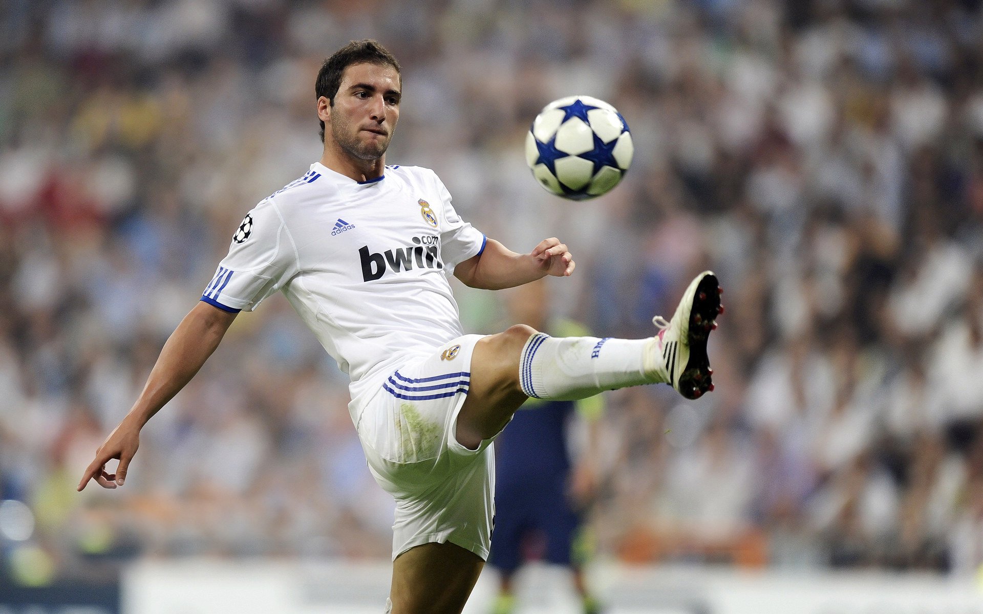 开云体育-创造奇迹！欧国联比赛球员展现实力，欧国联比赛集锦